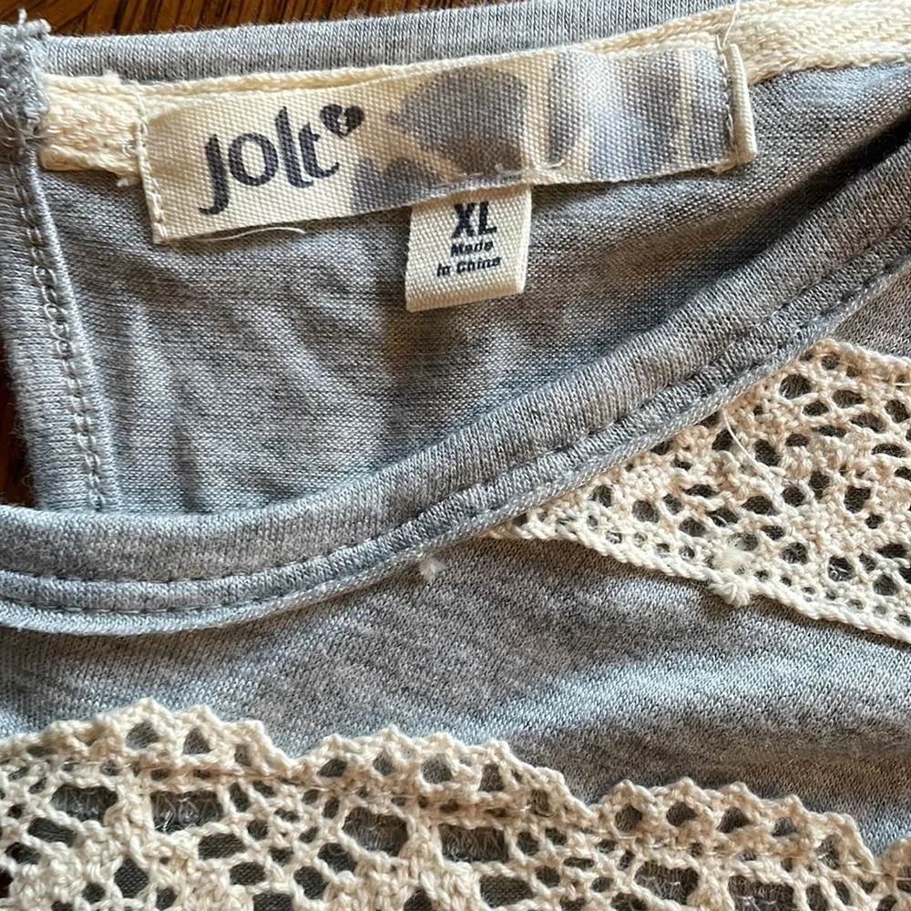 Jolt Gray and Cream Lace Top - Picture 4 of 4